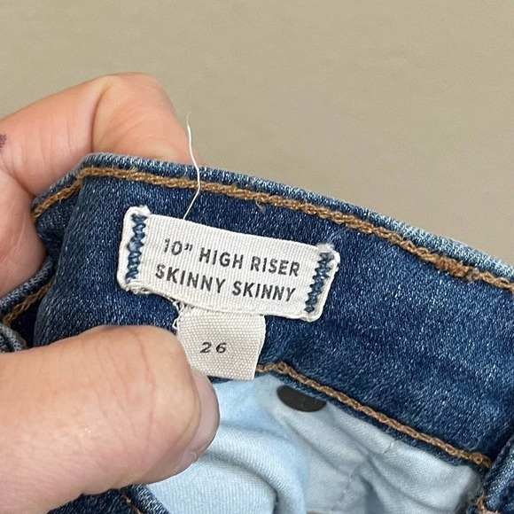 Madewell 10" High-Rise Button Fly Skinny Denim Jeans Chewed-Hem Edition 26 - Picture 9 of 13